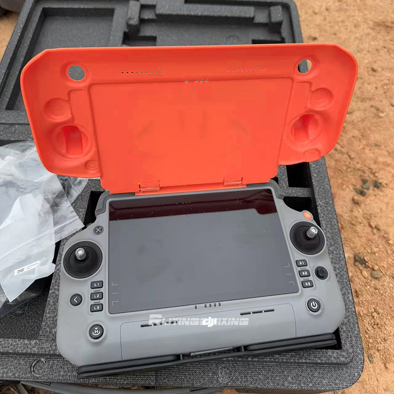 Osłona ochronna i osłona świet – Drone Controller Hood recenzja i cena